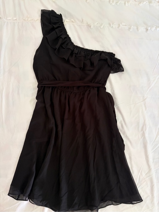 hazel Dresses & Skirts - hazel One-Shoulder Black Ruffle Dress